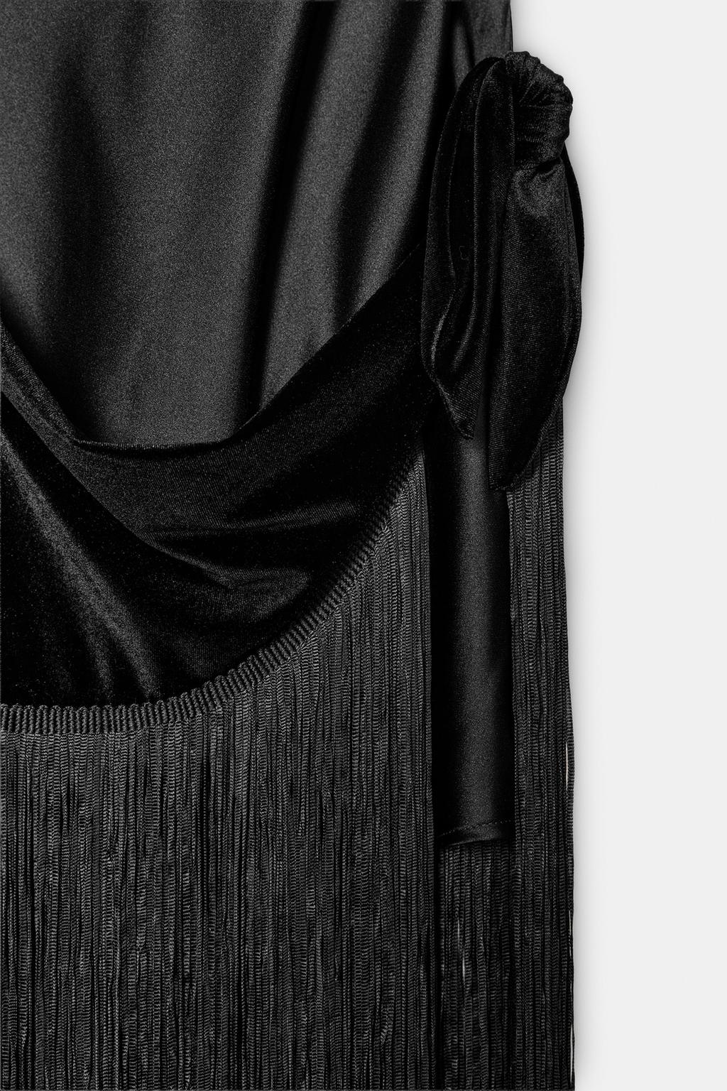 ДЛИННОЕ КОМБИНИРОВАННОЕ ПЛАТЬЕ С БАХРОМОЙ