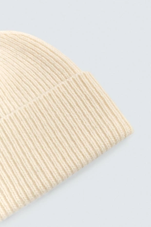 Шапка бини из 100% шерсти