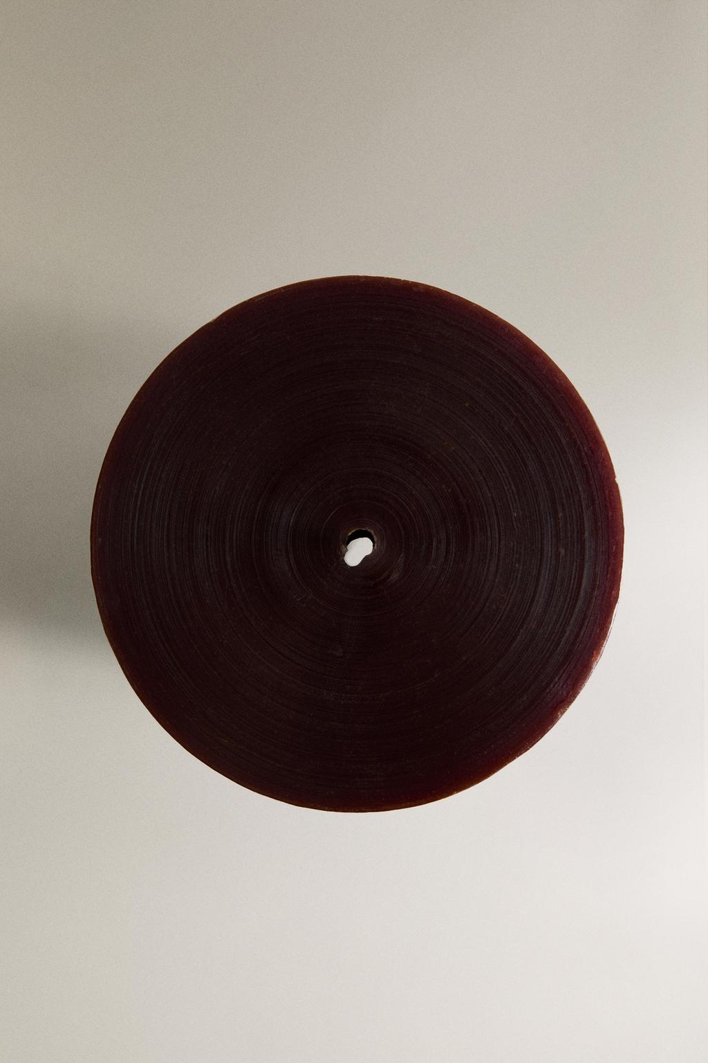 Декоративная цилиндрическая свеча