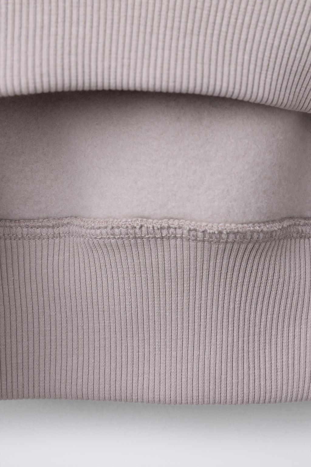 ТОЛСТОВКА С ПРИНТОМ KPOP DEMON HUNTERS™ NETFLIX ©