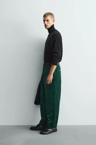Вельветовые брюки свободного кроя