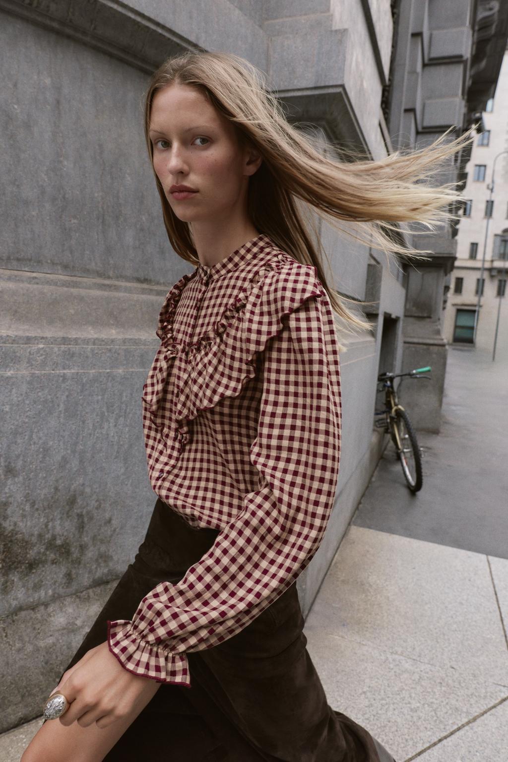 БЛУЗА В КЛЕТКУ ВИШИ С ВОЛАНАМИ