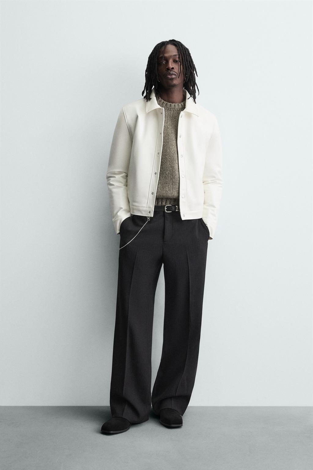 КУРТКА ИЗ БЛЕСТЯЩЕЙ ИСКУССТВЕННОЙ КОЖИ