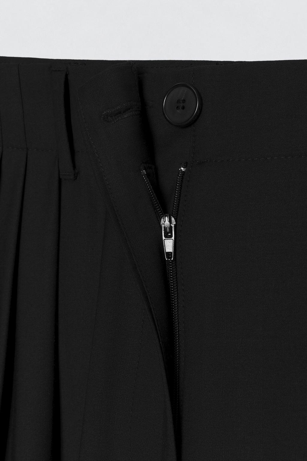 Шерстяные брюки с защипами soshiotsuki x zara