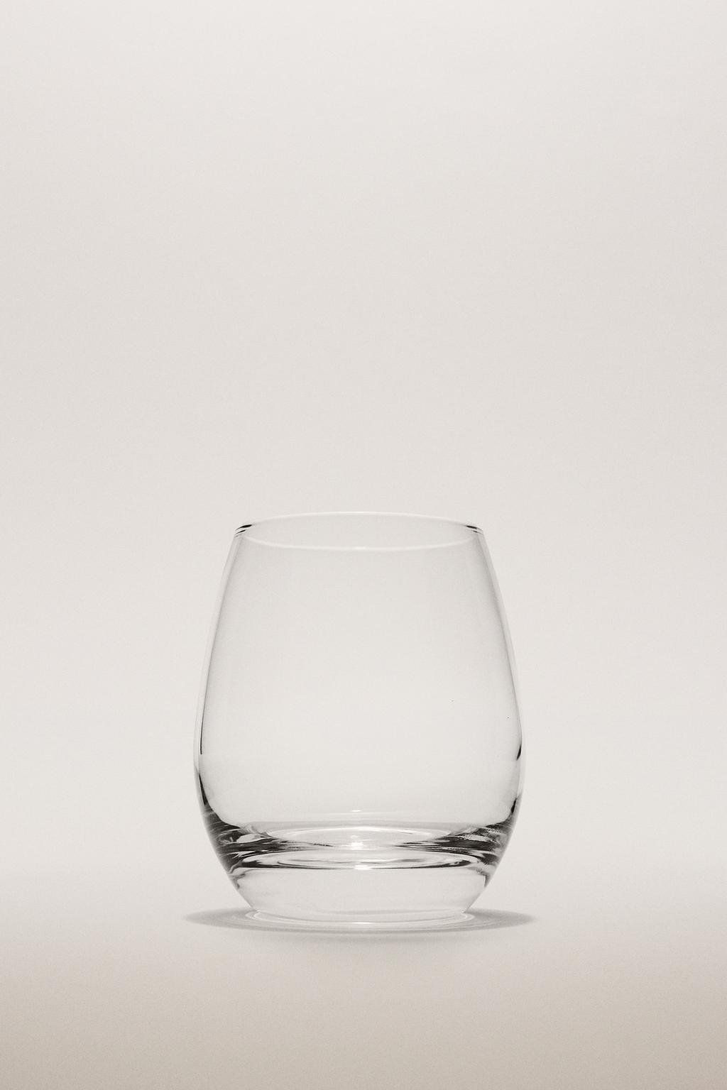 Набор из трех стаканов из прозрачного стекла с закругленными краями