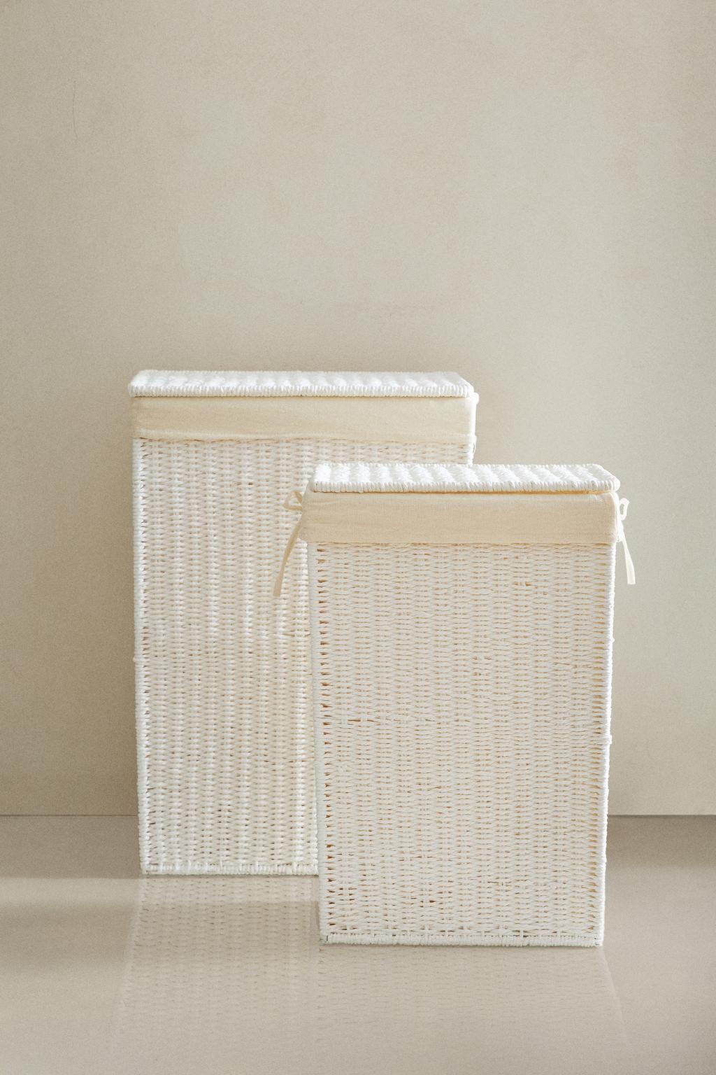 Плетеная корзина для белья с тканевой подкладкой