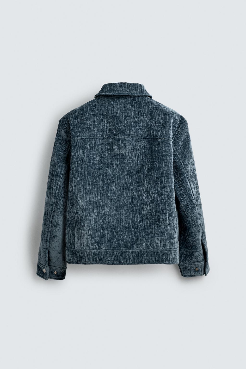 КУРТКА С РЕЛЬЕФНЫМ ФЛОКИРОВАННЫМ ПОКРЫТИЕМ