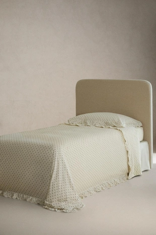 Детское простынное полотно с оборками и цветочным принтом- Заказать в России