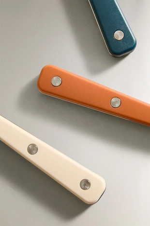 Набор детских столовых приборов в теплых тонах (набор из 3 шт.)- Заказать в России