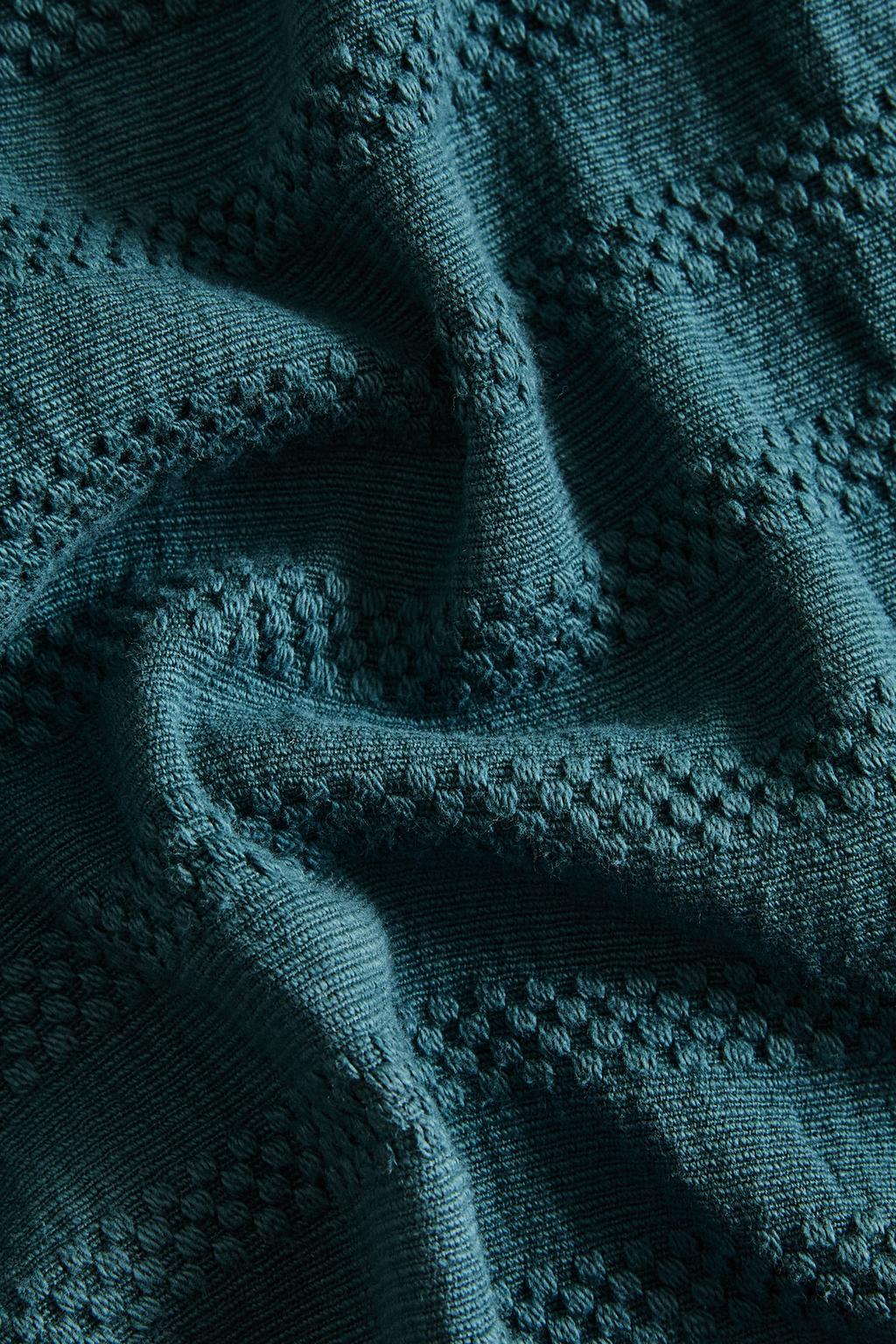 Детский одеялец в полоску с текстурой