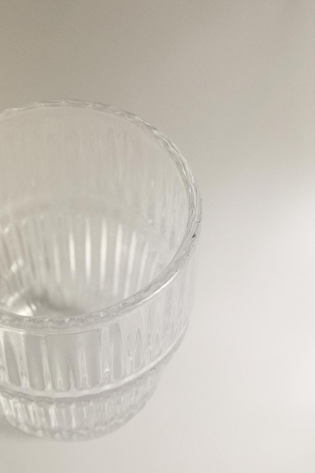 Стеклянная чашка для эспрессо с рельефным узором