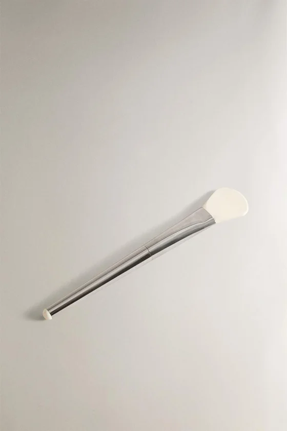 Кисть для нанесения масок на лицо