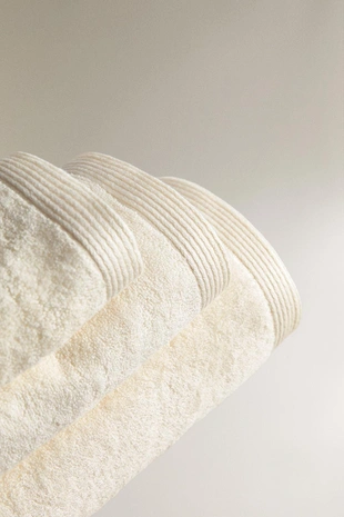 Полотенце для ванны из шелково-хлопковой смеси (600 г/м²)- Заказать в России