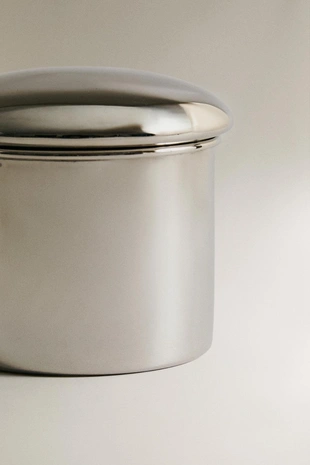 Металлическая банка с блестящим покрытием- Заказать в России