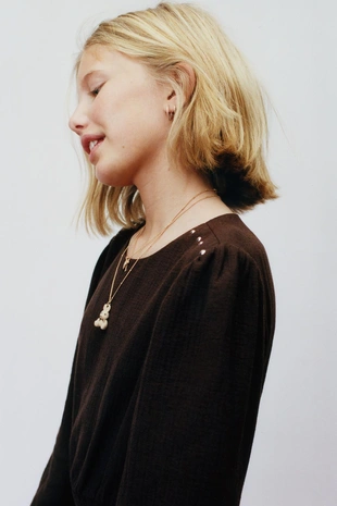 Платье с воланами и заклепками- Заказать в России