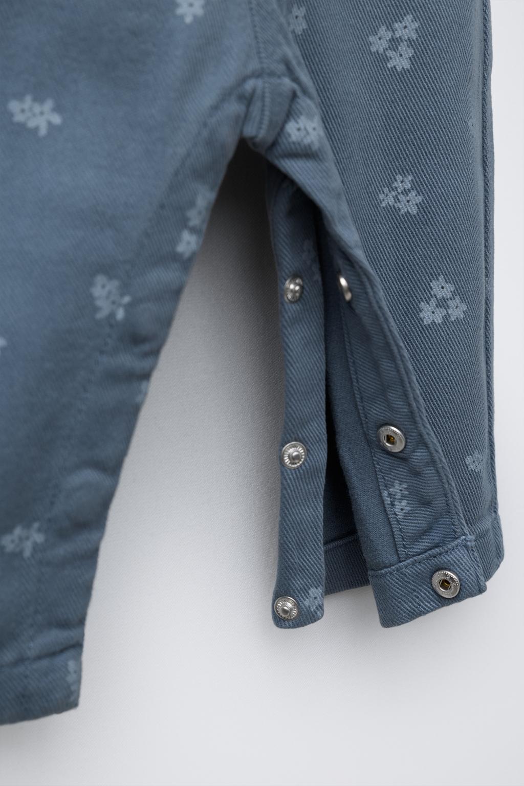 КОМБИНЕЗОН ИЗ САРЖИ С ЦВЕТОЧНЫМ ПРИНТОМ