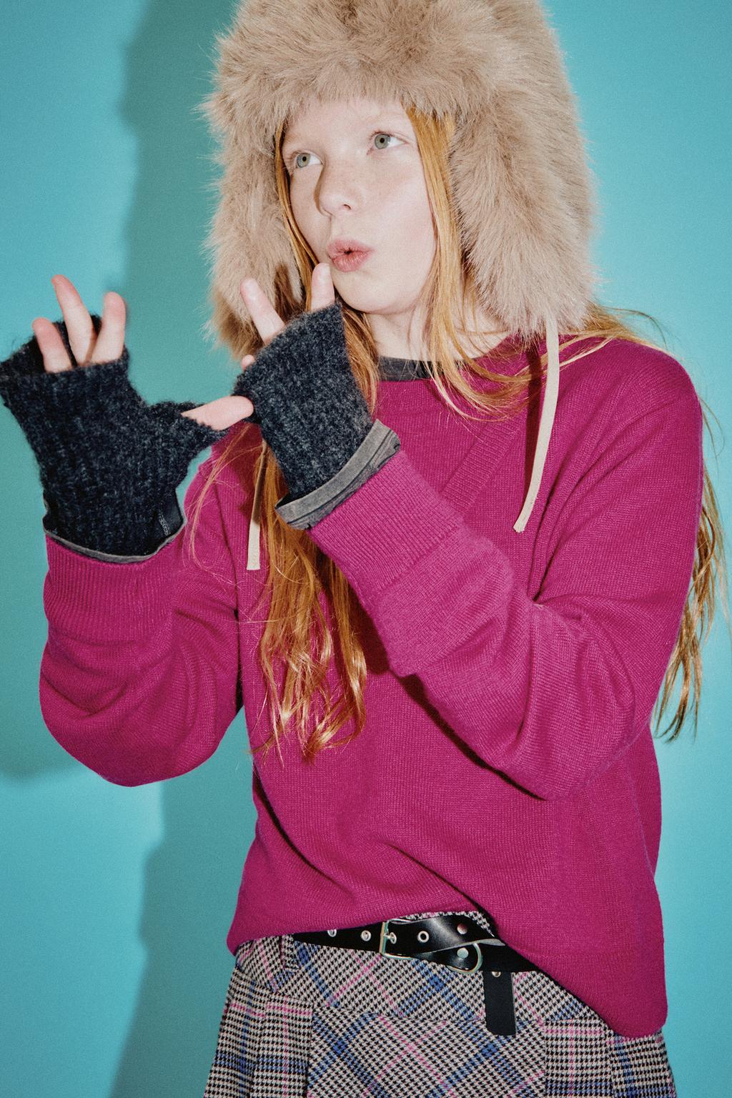 СВИТЕР ИЗ 100% ШЕРСТИ С ДВОЙНЫМ ВОРОТНИКОМ