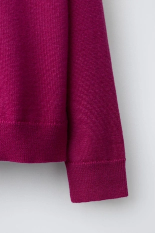 Свитер из 100% шерсти с двойным воротником- Заказать в России