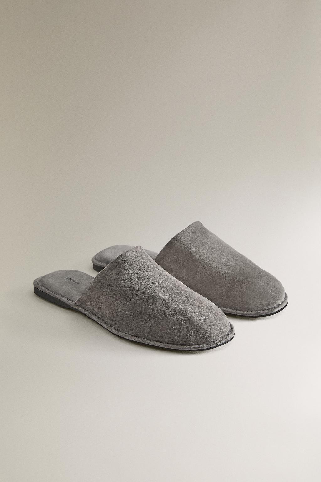 Кожаные тапочки в чехле