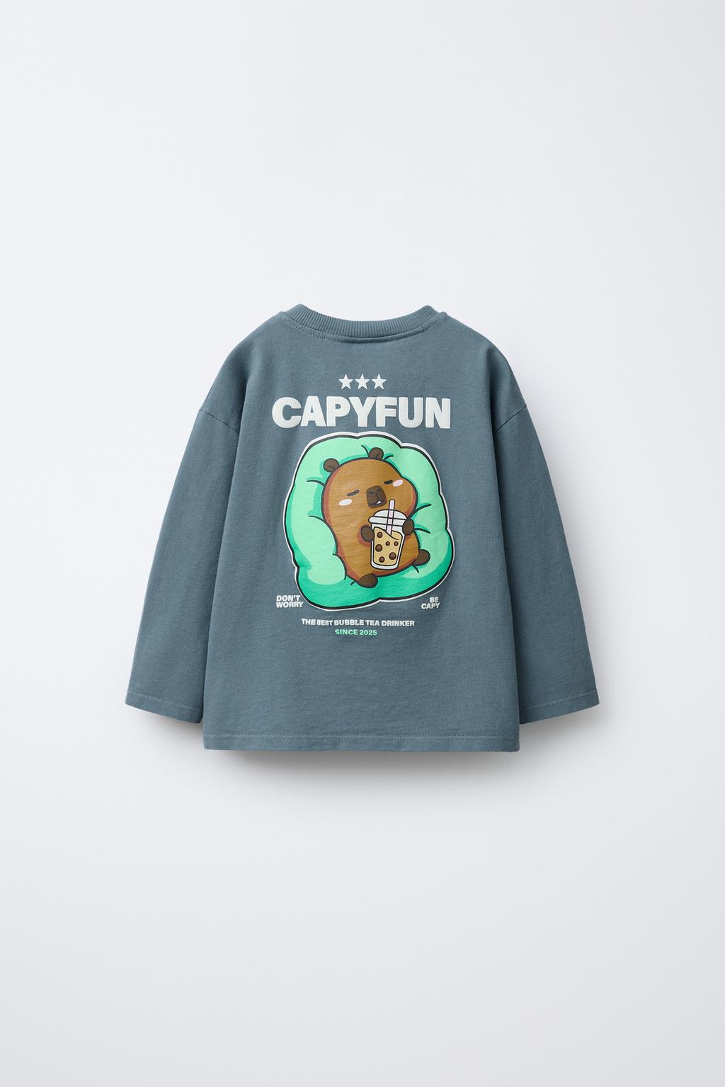 ФУТБОЛКА С ЭФФЕКТОМ GARMENT DYE С ПРИНТОМ «КАПИБАРА CAPYFUN ©»