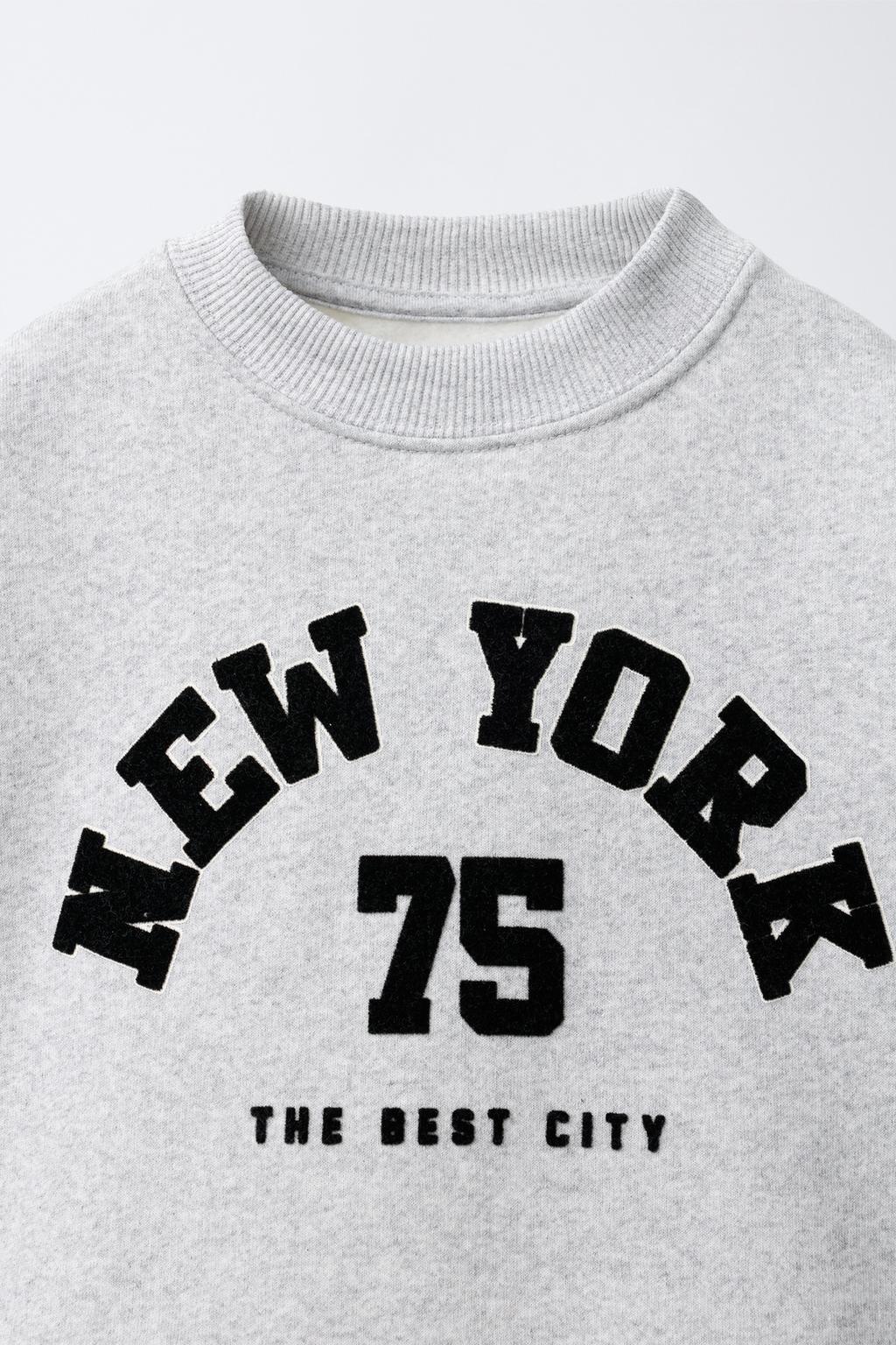 ТОЛСТОВКА С РЕЛЬЕФНОЙ НАДПИСЬЮ