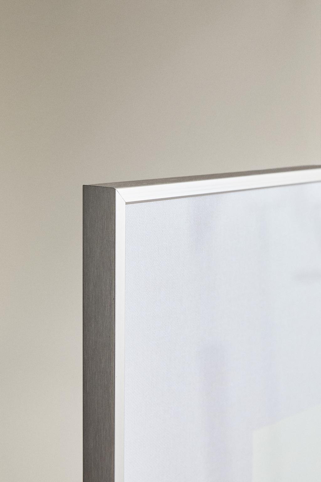 Серебристая металлическая рамка для фотографий