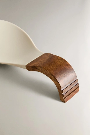 Подставка для ложки из силикона с деревянной ручкой- Заказать в России