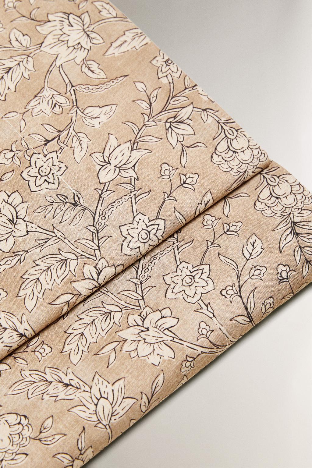 Простынь с цветочным принтом