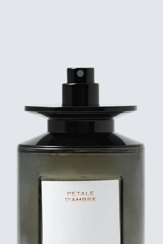 Парфюмерная вода PETALE DAMBRE PARFUM 100 МЛ (3,4 FL.OZ).