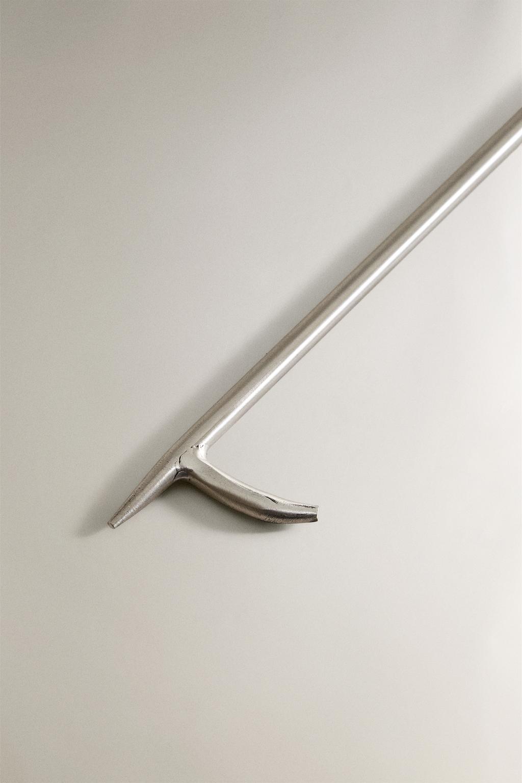 Стальная толкалка для камина