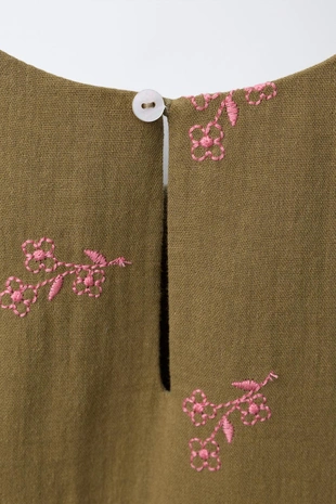 Платье с вышитыми цветами- Заказать в России