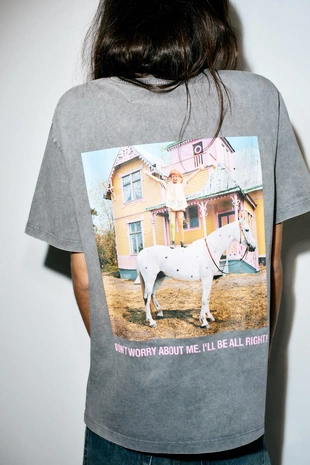 Футболка «пеппи длинныйчулок™» с эффектом потертости- Заказать в России