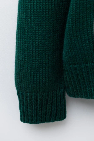 Вязаный джемпер из шерсти с вышитым кроликом- Заказать в России