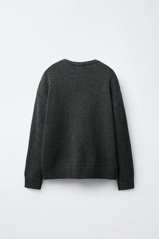 Вязаный свитер из шерсти с вышитой мышкой- Заказать в России