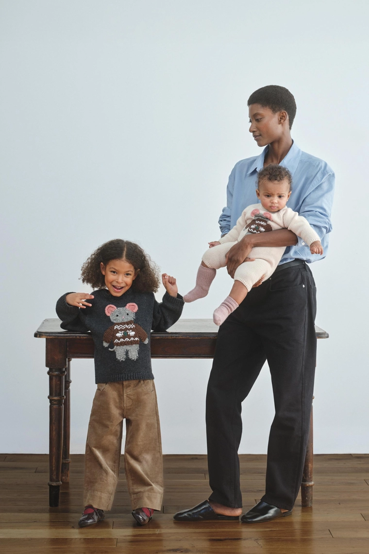 Джемпер из шерсти с вышитой мышью (1-6 лет)