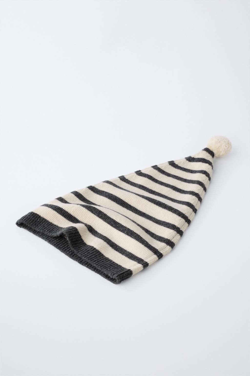 ВЯЗАНАЯ ШАПКА В ПОЛОСКУ С ПОМПОНОМ ИЗ ШЕРСТИ