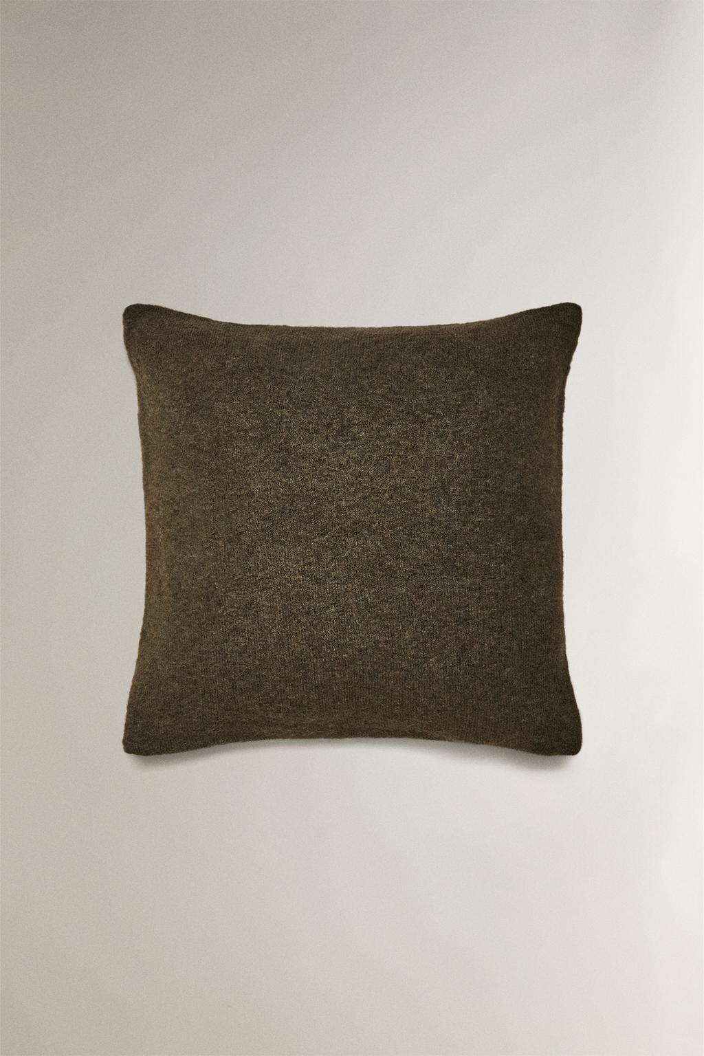 Вязаная наволочка