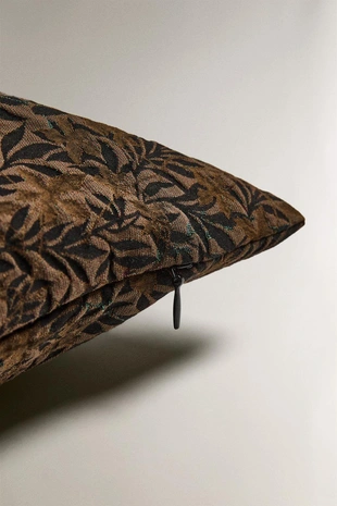 Подушка с цветочным узором- Заказать в России