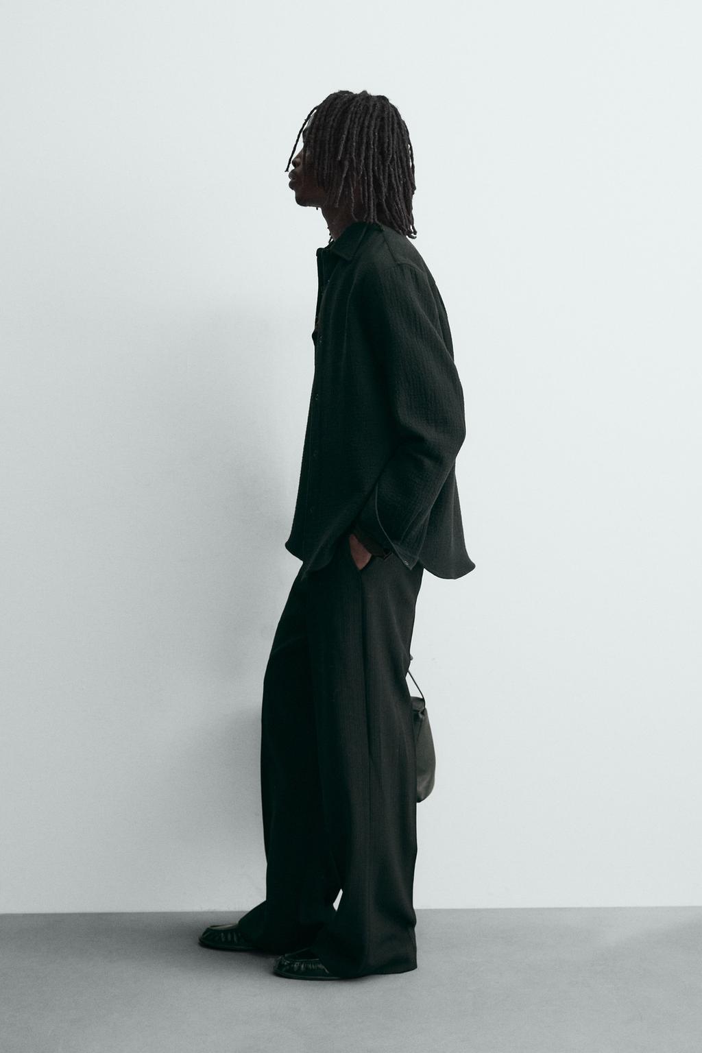 КУРТКА-РУБАШКА СВОБОДНОГО КРОЯ ИЗ ТЕКСТУРНОЙ ТКАНИ