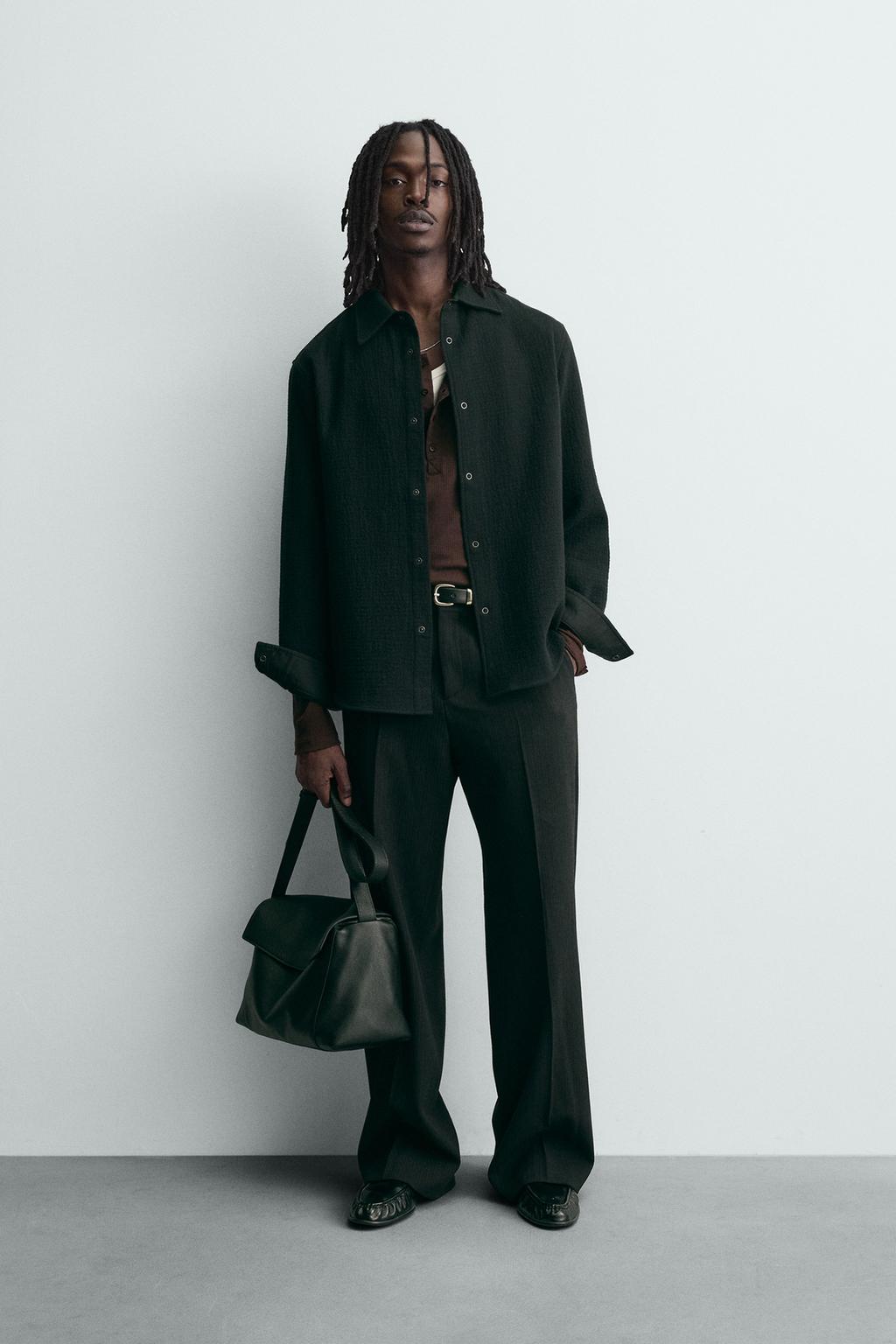 КУРТКА-РУБАШКА СВОБОДНОГО КРОЯ ИЗ ТЕКСТУРНОЙ ТКАНИ