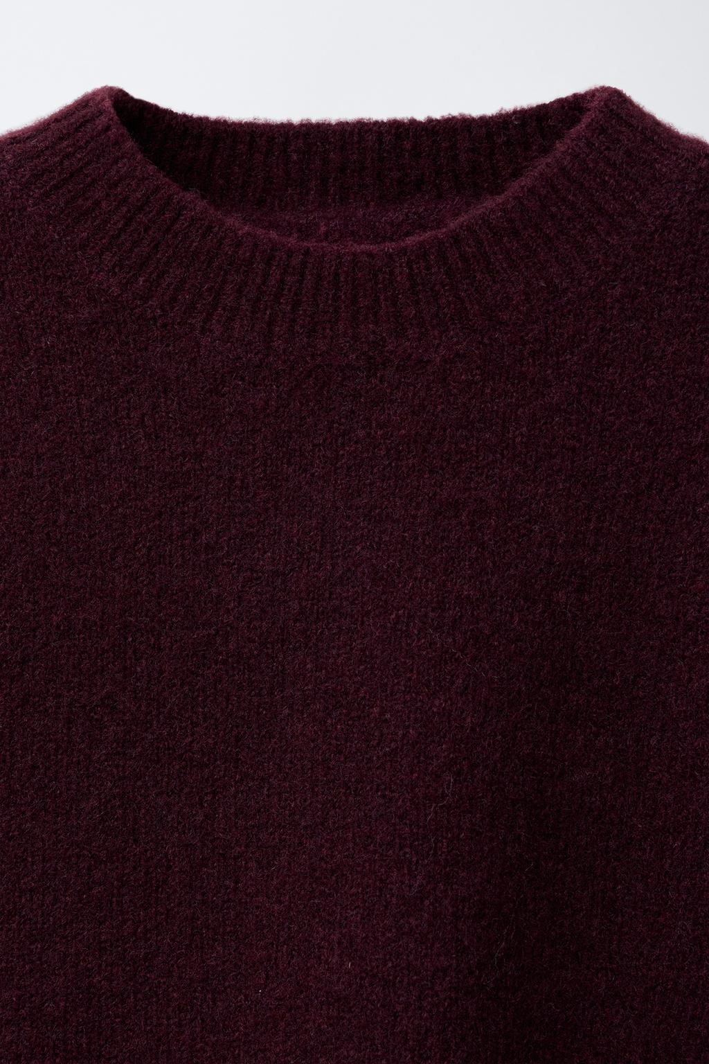 ВЯЗАНЫЙ ДЖЕМПЕР С ВОЛАНАМИ