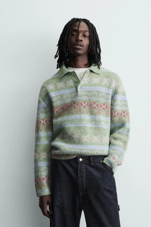 Поло из жаккардового трикотажа с геометрическим узором и текстурой- Заказать в России