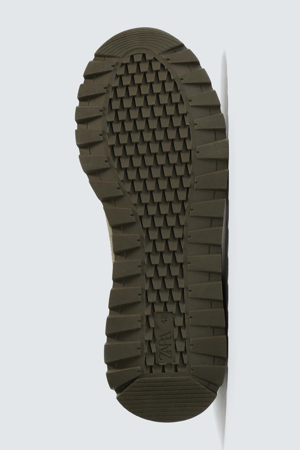 КРОССОВКИ В ПОВСЕДНЕВНОМ СТИЛЕ