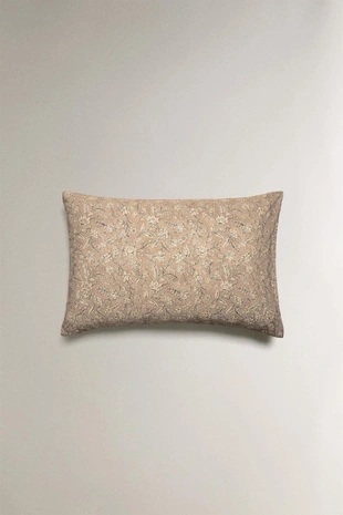 Наволочка с цветочным принтом- Заказать в России