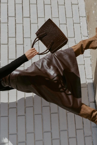 Мини-сумка с тиснением- Заказать в России