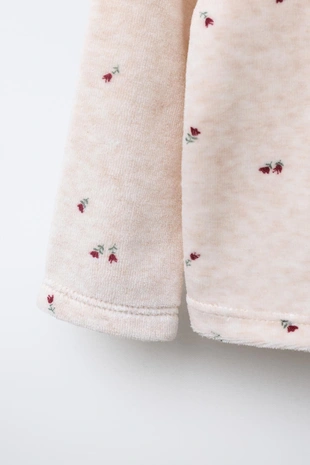 Велюровая футболка с цветочным принтом- Заказать в России