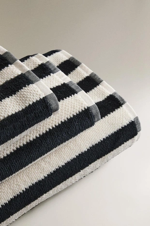 Рельефное махровое полотенце- Заказать в России