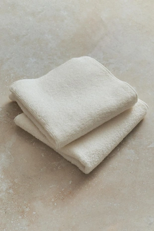 Набор махровых ручных полотенец (набор из 2 штук)- Заказать в России