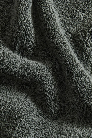 Цветное махровое ванночное полотенце- Заказать в России