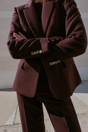 Блейзер облегающего кроя с подплечниками- Заказать в России